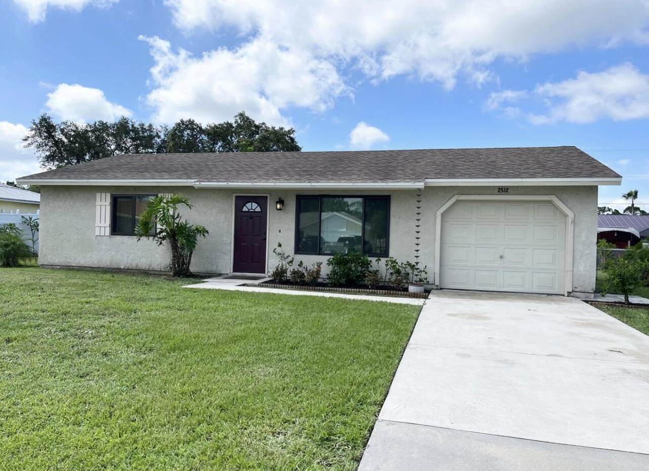 2512 Calusa Avenue - Photo 1