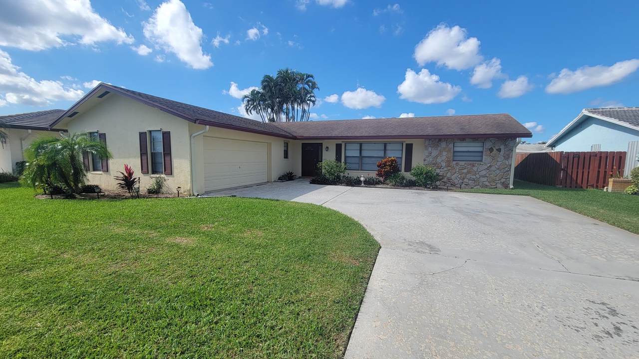 11833 Hemlock Street - Photo 1