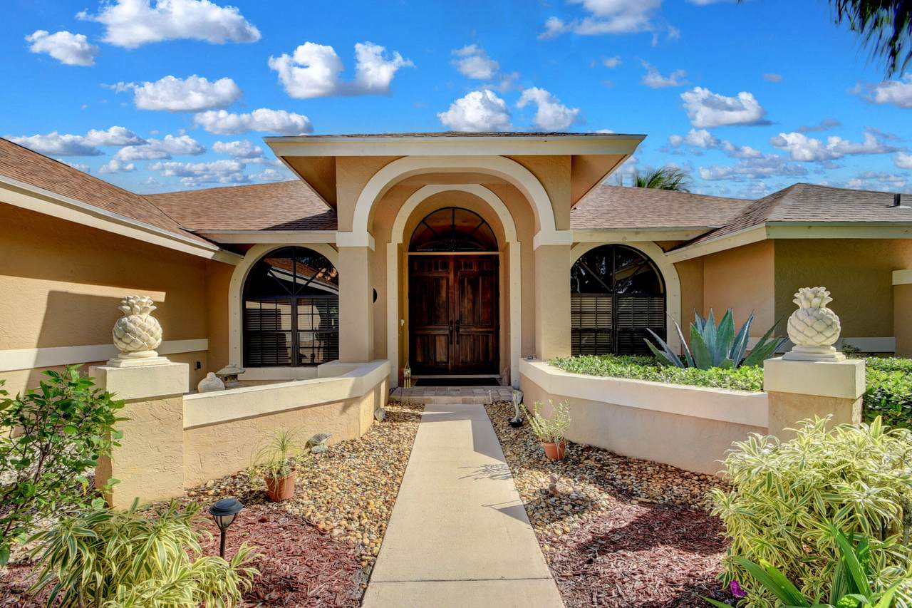 15655 Meadow Wood Drive - Photo 1