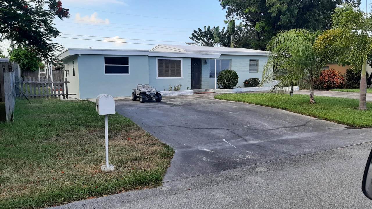1573 27th Street - Photo 1