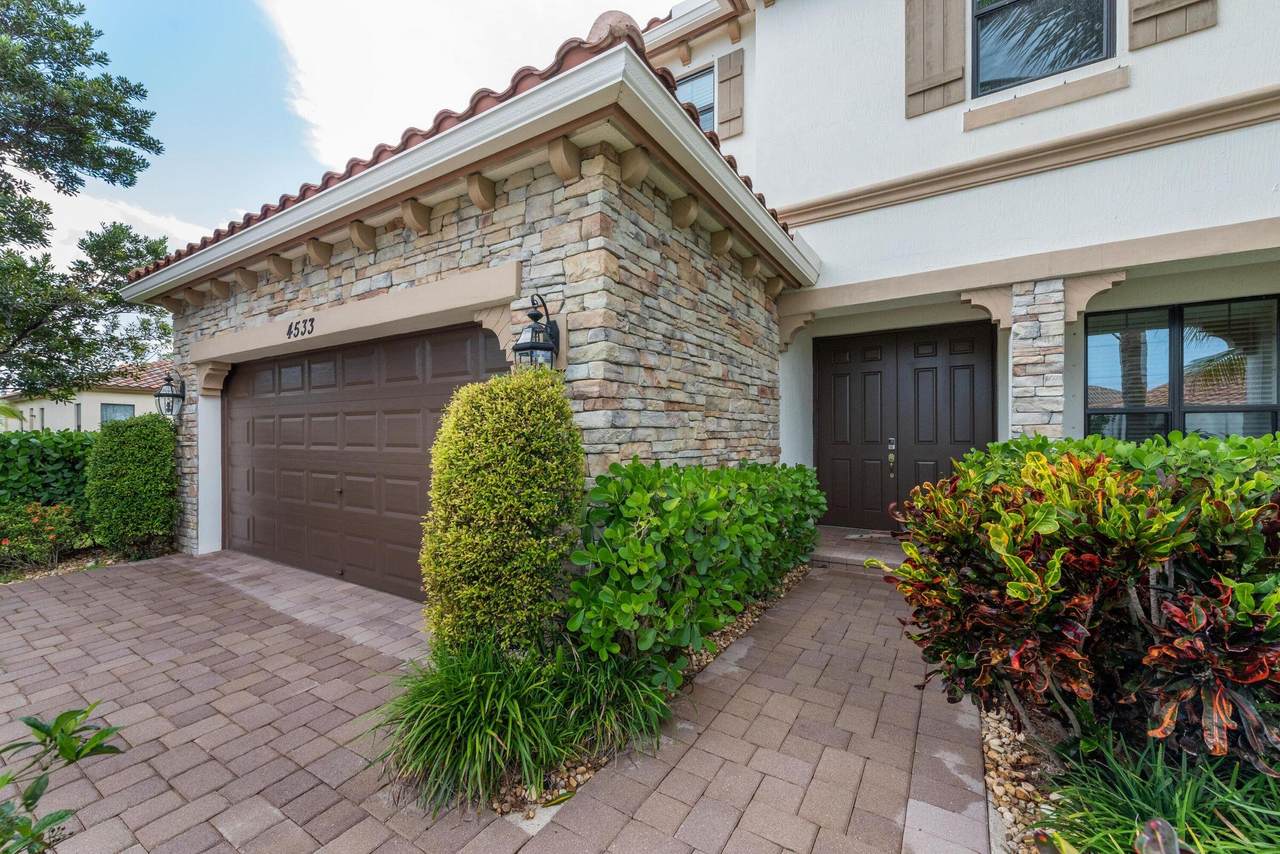 4533 Willow Basin Way - Photo 1