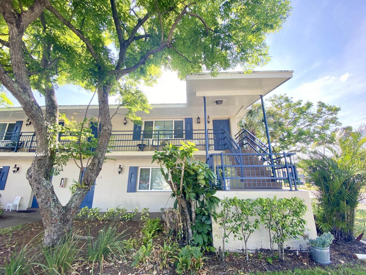 813 Lighthouse Drive - Photo 1