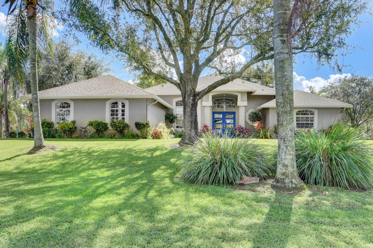 18610 Fishing Hawk Lane - Photo 1