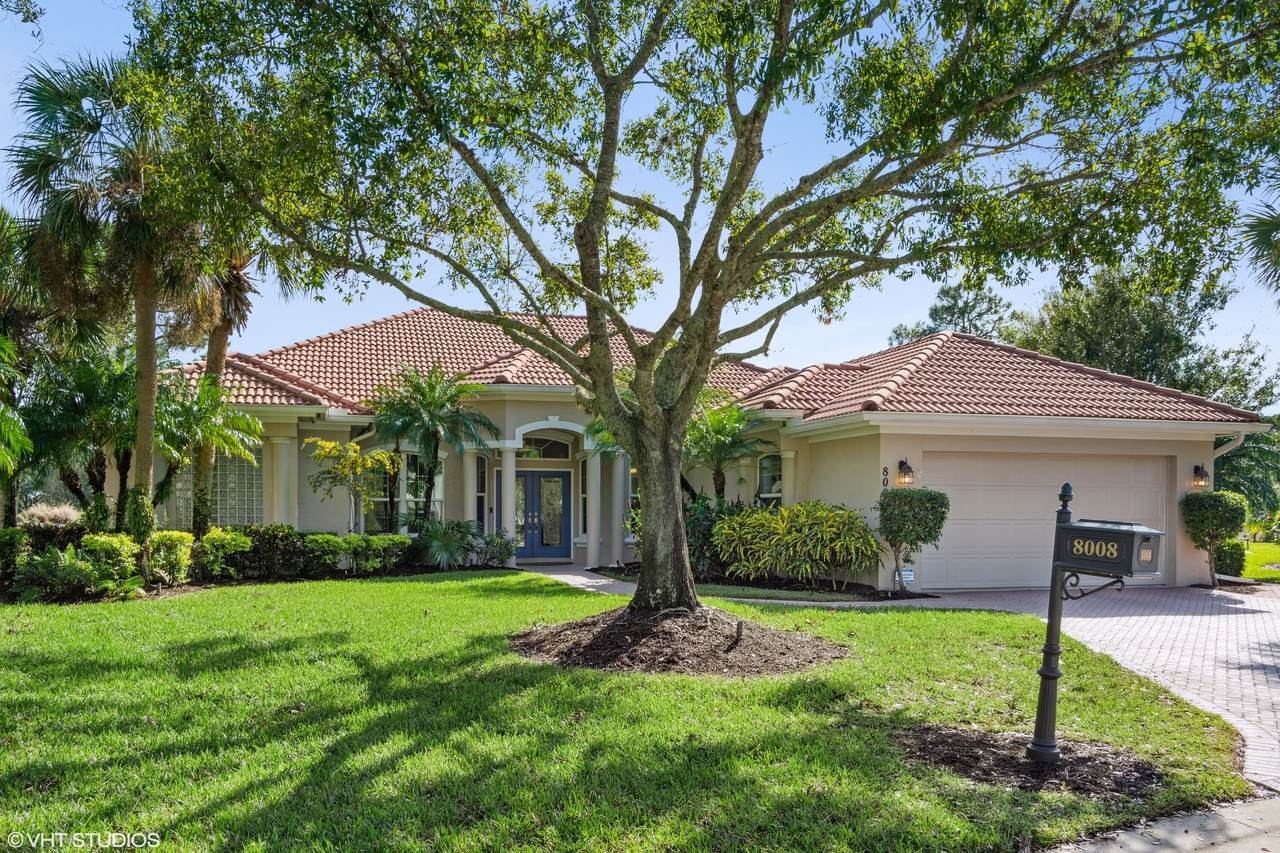 8008 Links Way - Photo 1