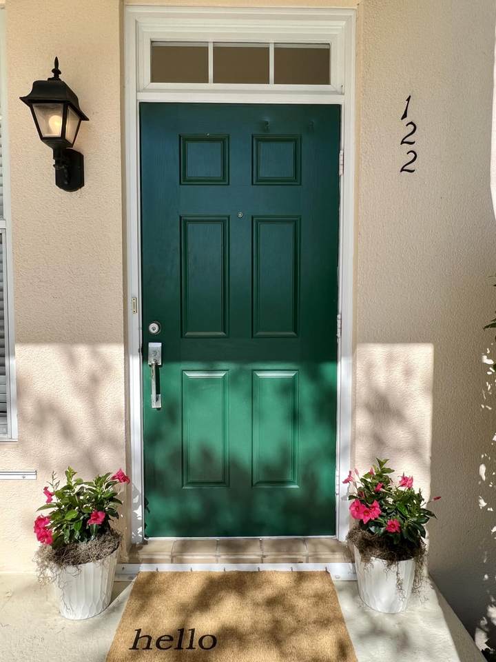 122 Ashley Court - Photo 1