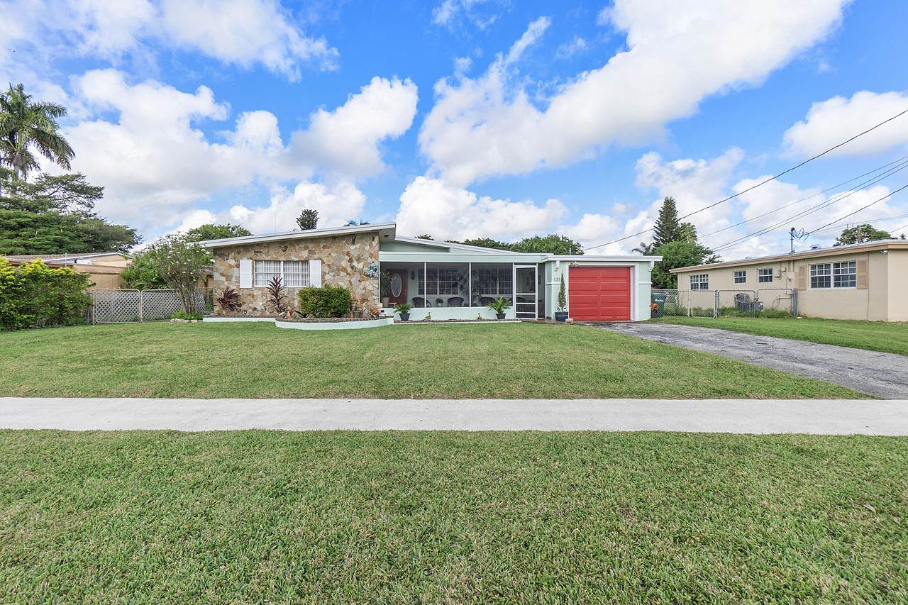 1313 River Drive - Photo 1