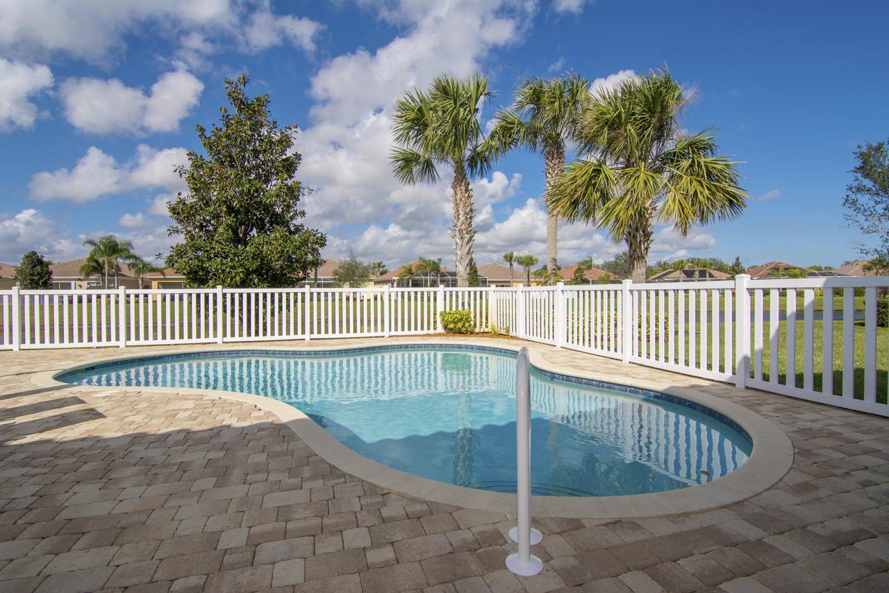 5254 Eleuthra Circle - Photo 1