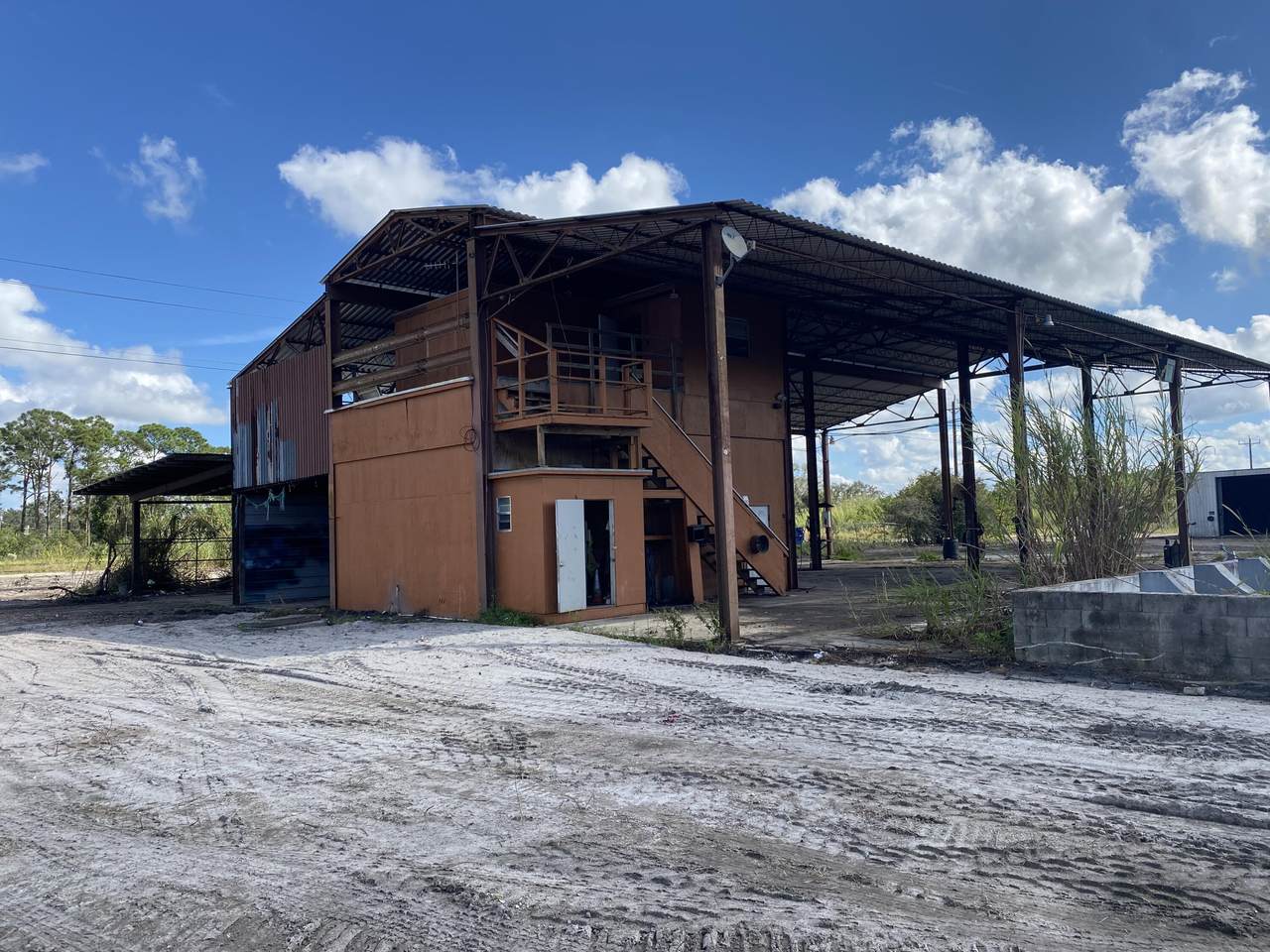 15803 Farm Road - Photo 1