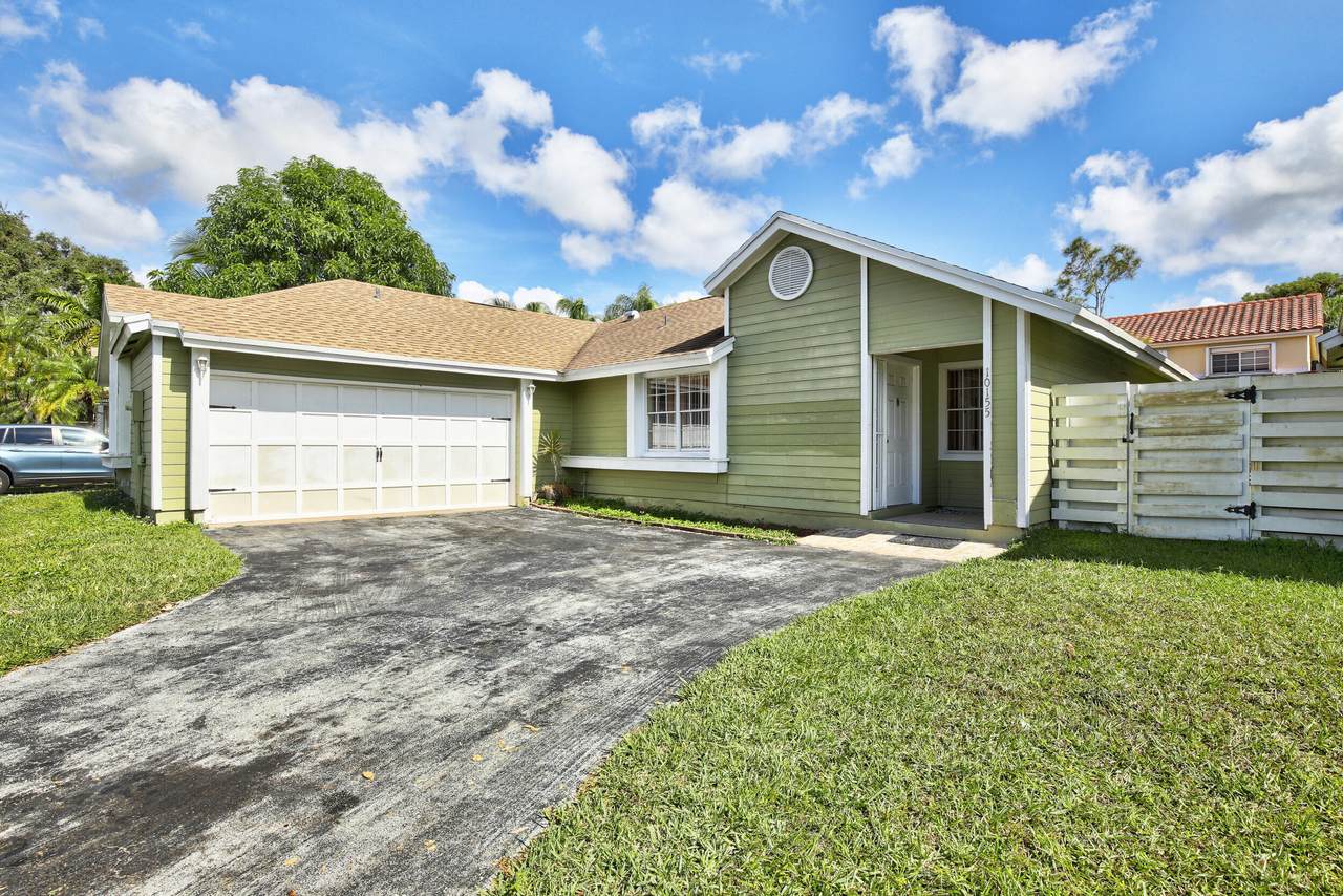 10155 139th Place - Photo 1
