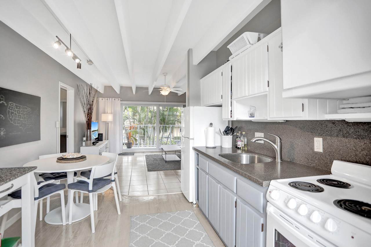 4001 Ocean Boulevard - Photo 1