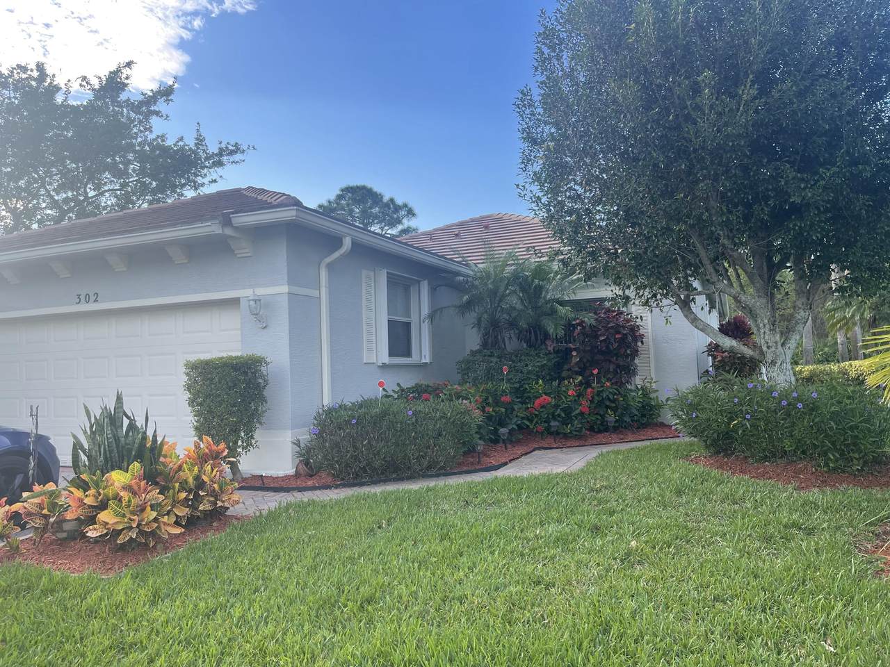 302 Maclay Way - Photo 1