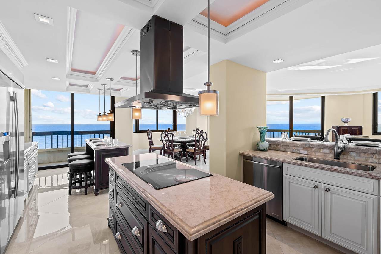 3201 Ocean Boulevard - Photo 1