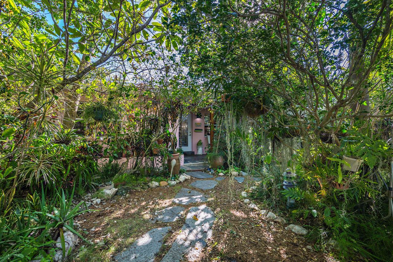 224 Plymouth Road - Photo 1