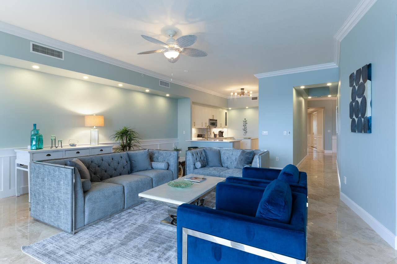201 Narcissus Avenue - Photo 1