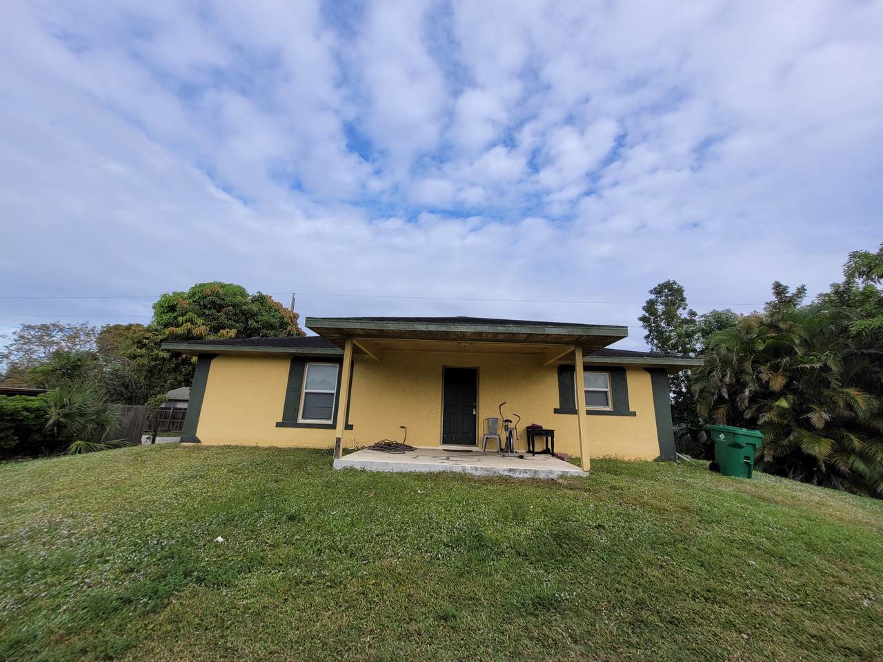 719 Carolina Avenue - Photo 1