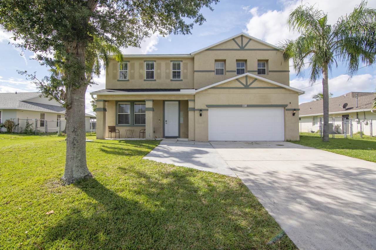738 Dalton Circle - Photo 1
