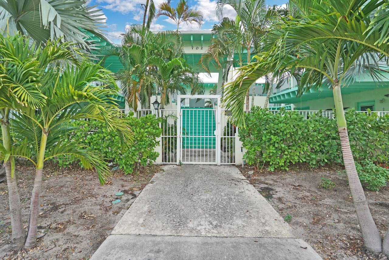 702 Federal Highway - Photo 1
