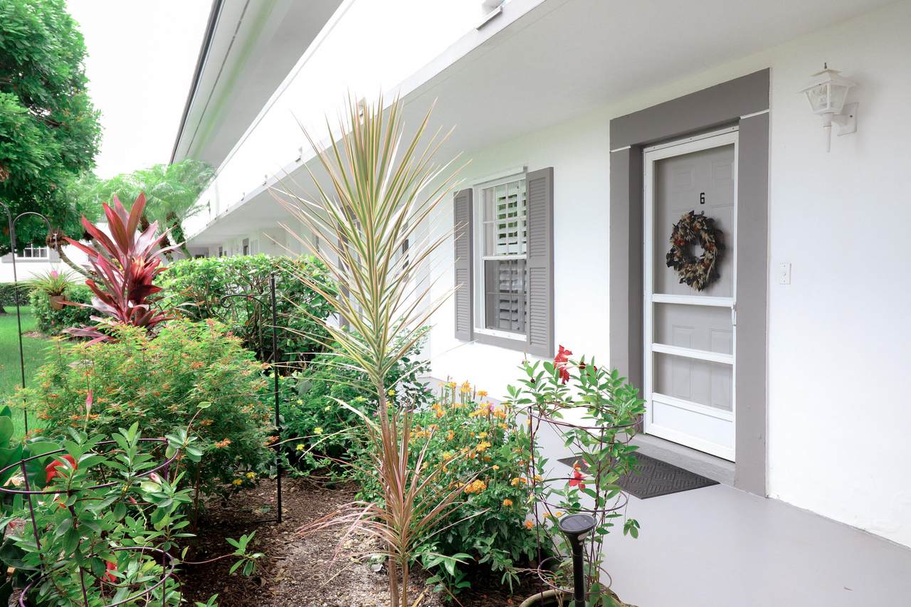 801 Central Parkway - Photo 1
