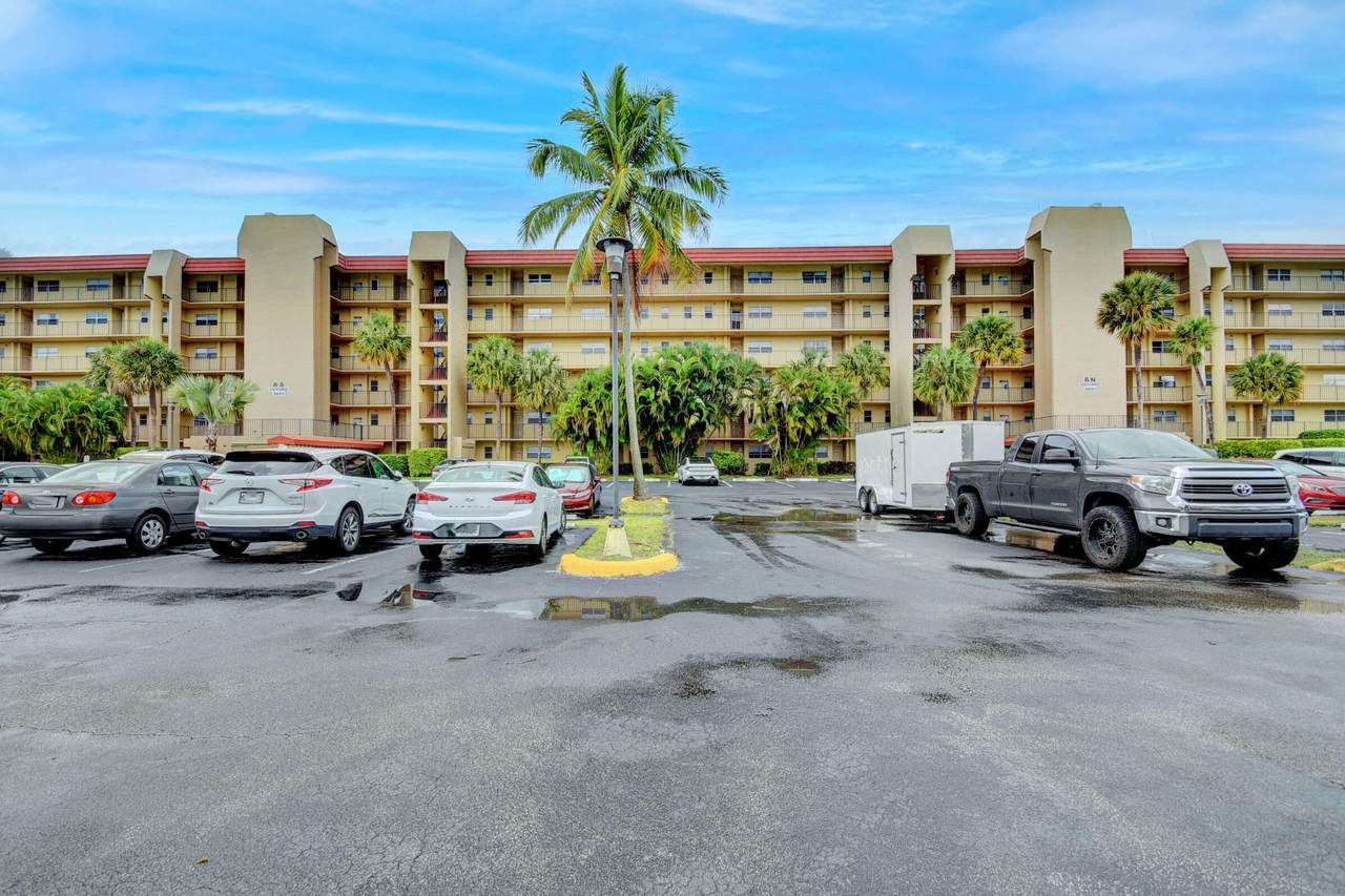 3661 Via Poinciana - Photo 1