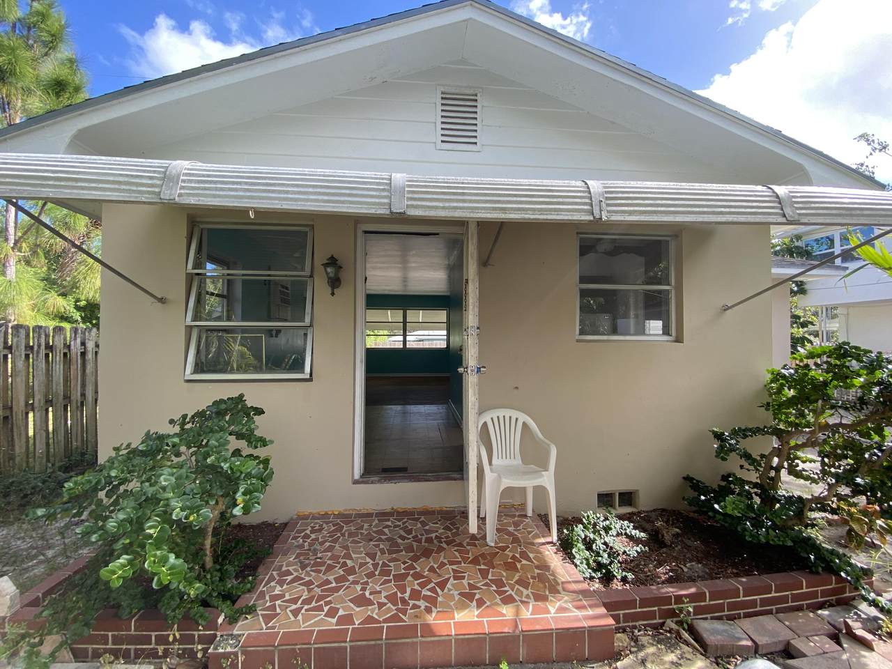 824 J Street - Photo 1