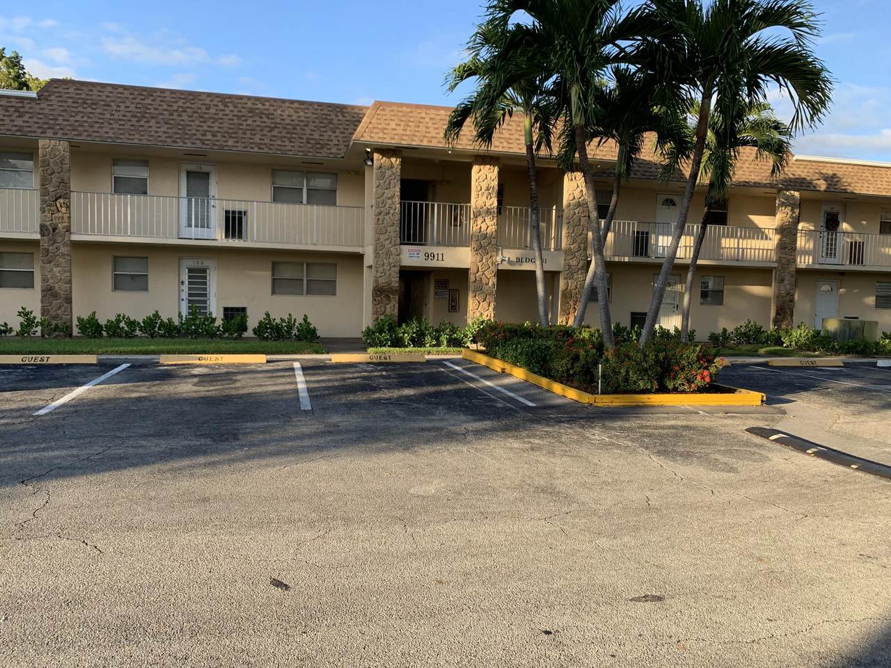 9911 Sandalfoot Boulevard - Photo 1