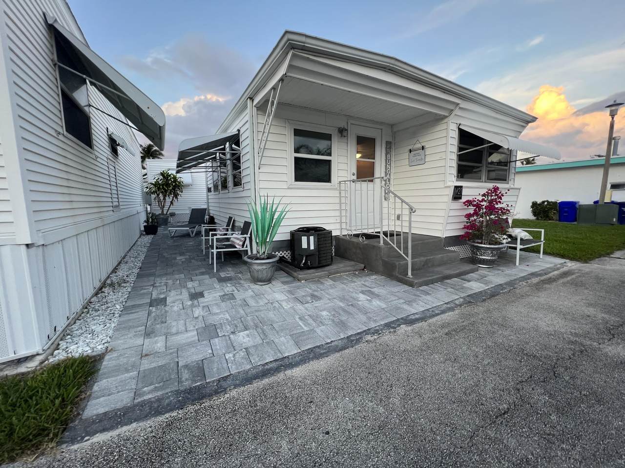 21 Hibiscus Drive - Photo 1
