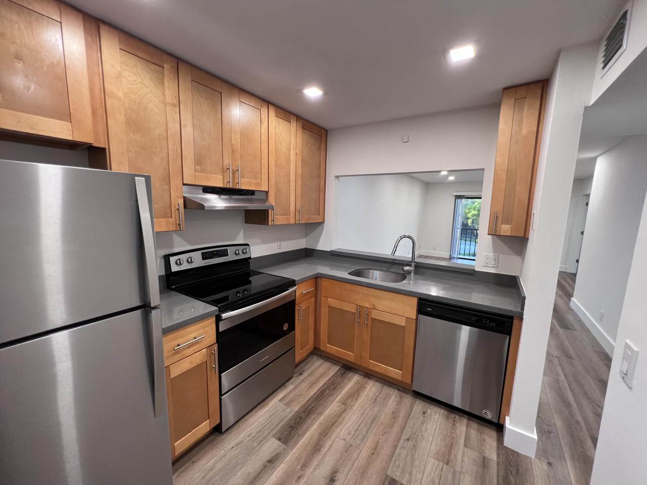6820 Palmetto Circle - Photo 1