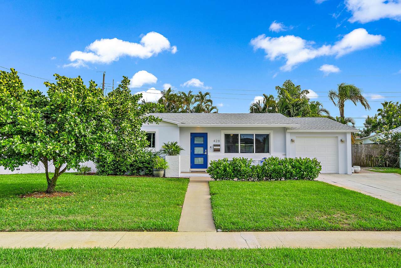 428 Ebbtide Drive - Photo 1