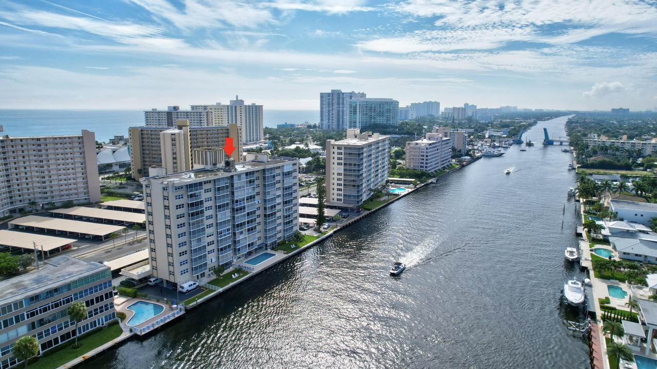 303 Riverside Drive - Photo 1