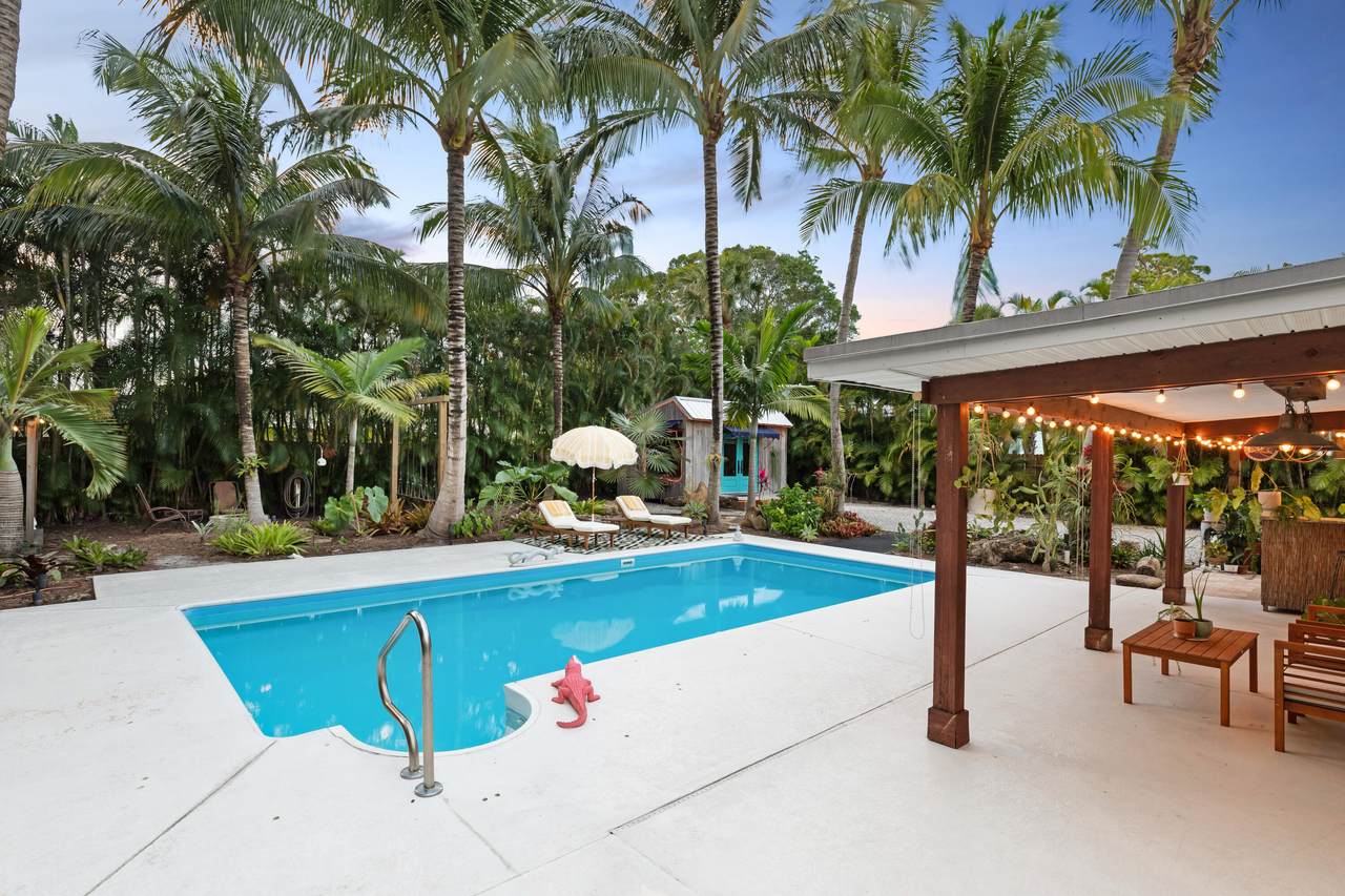 418 Alamanda Way - Photo 1