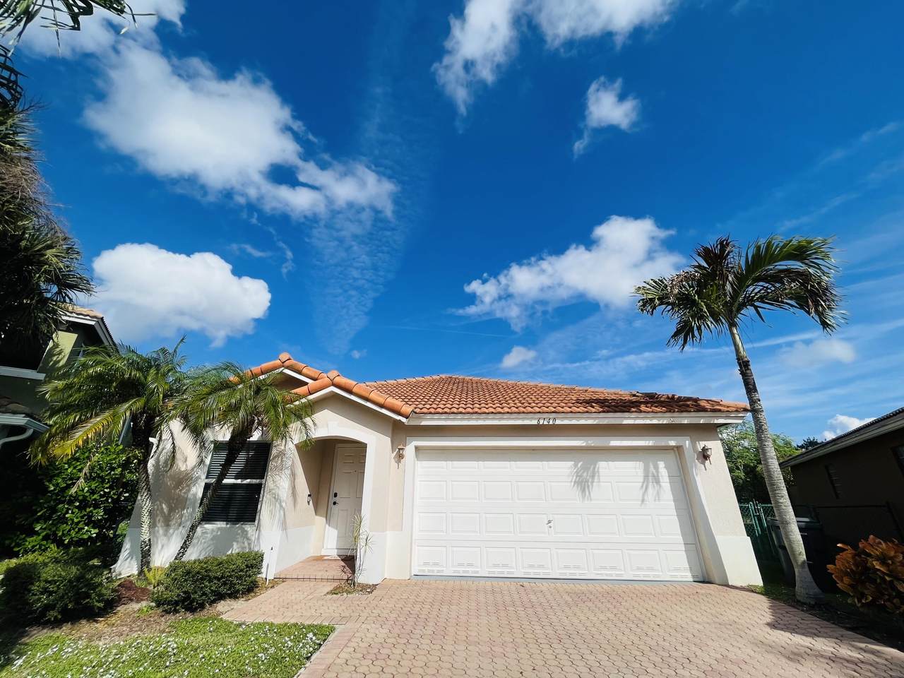 6140 Willoughby Circle - Photo 1