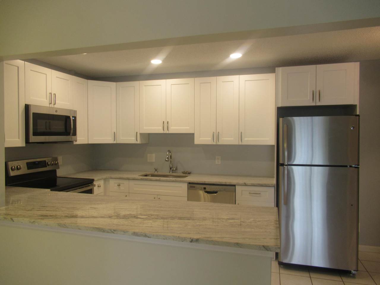 713 Sunny Pine Way - Photo 1