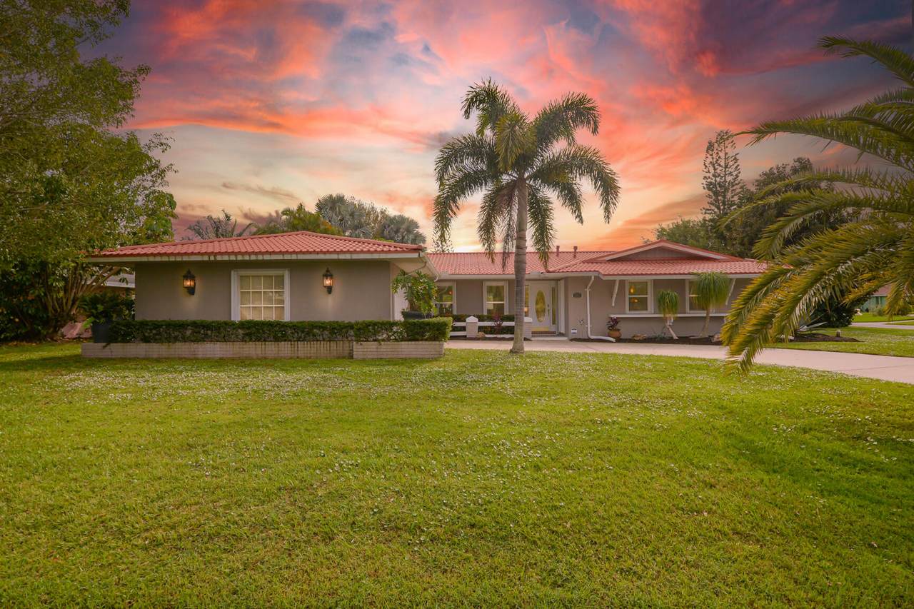 184 Caprona Avenue - Photo 1