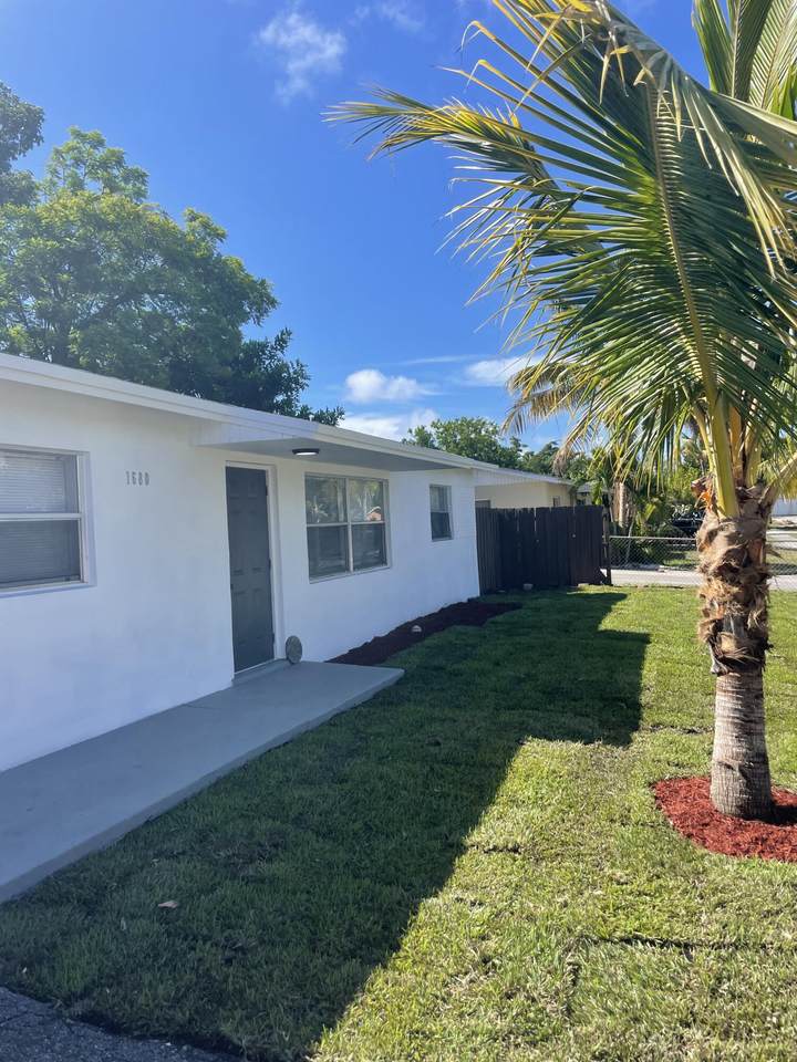 1680 2 Avenue - Photo 1