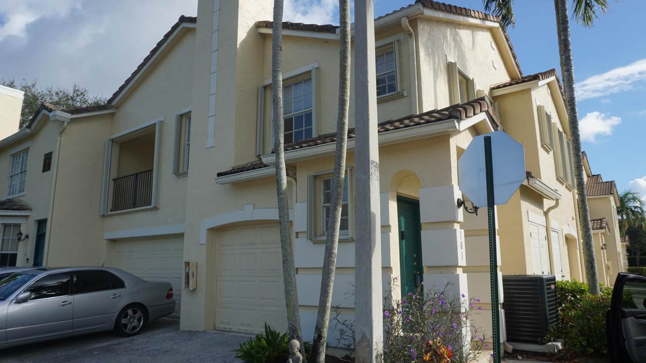 101 Belmont Place - Photo 1