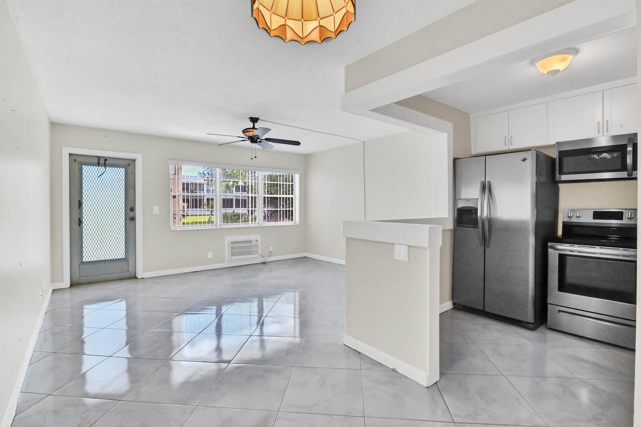 7 Bedford - Photo 1