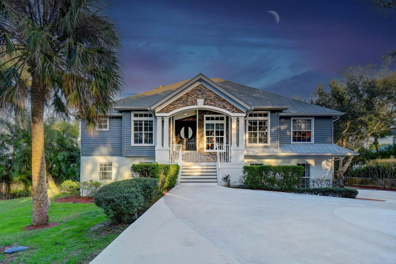 110 Sewalls Point Road - Photo 1