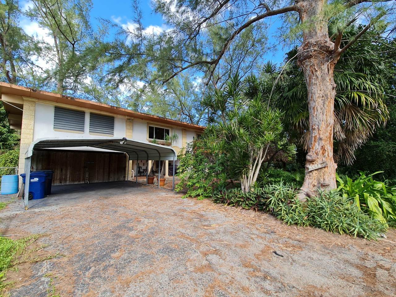 2355 Ne 191st Street Street - Photo 1