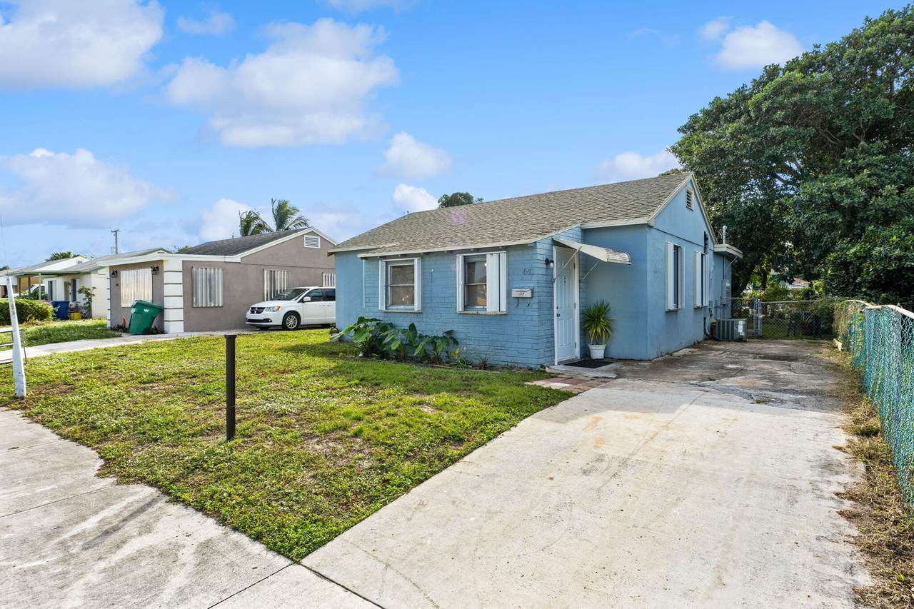 641 3rd Street - Photo 1