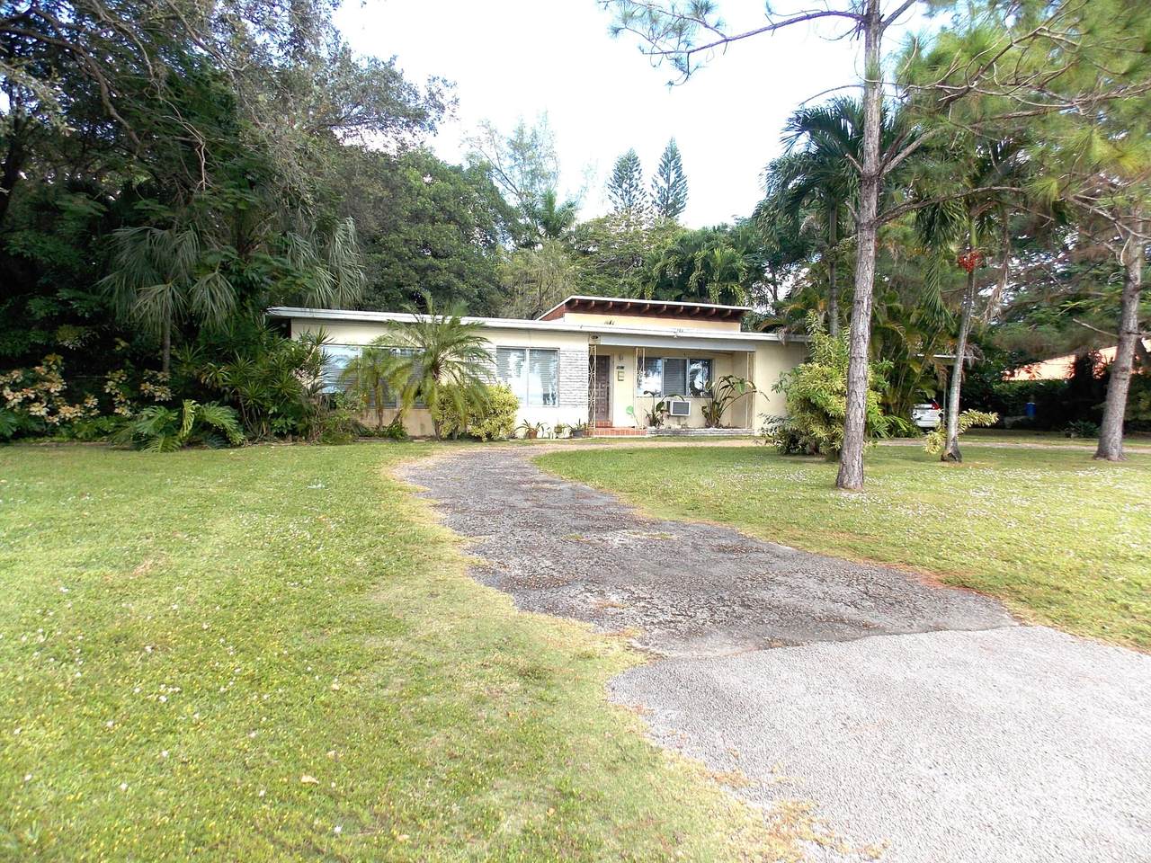 8463 68th Street - Photo 1