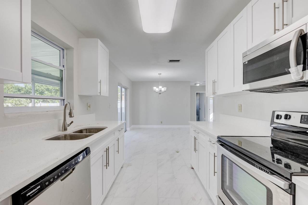 6315 Southgate Boulevard - Photo 1