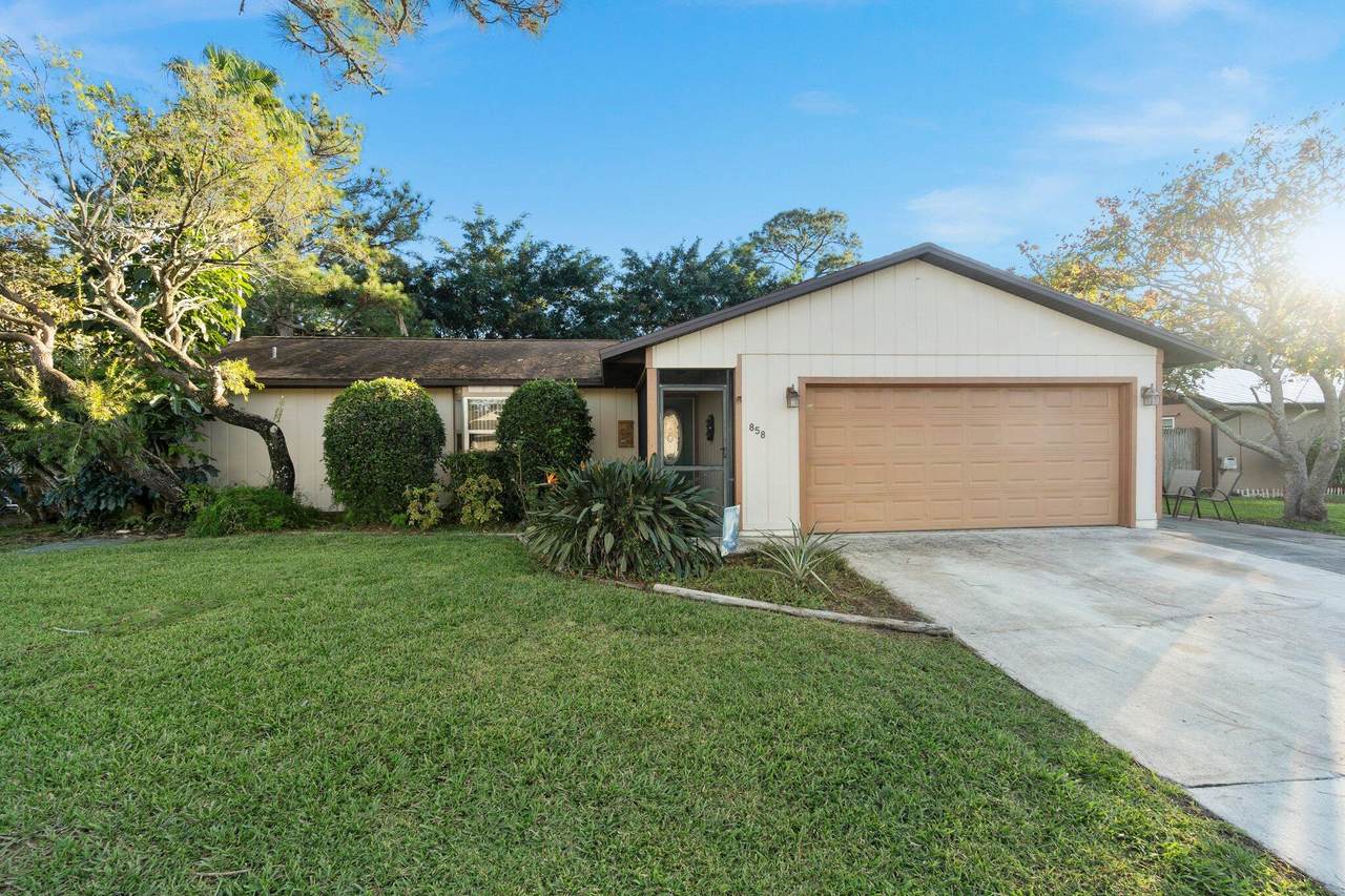 858 Damask Avenue - Photo 1
