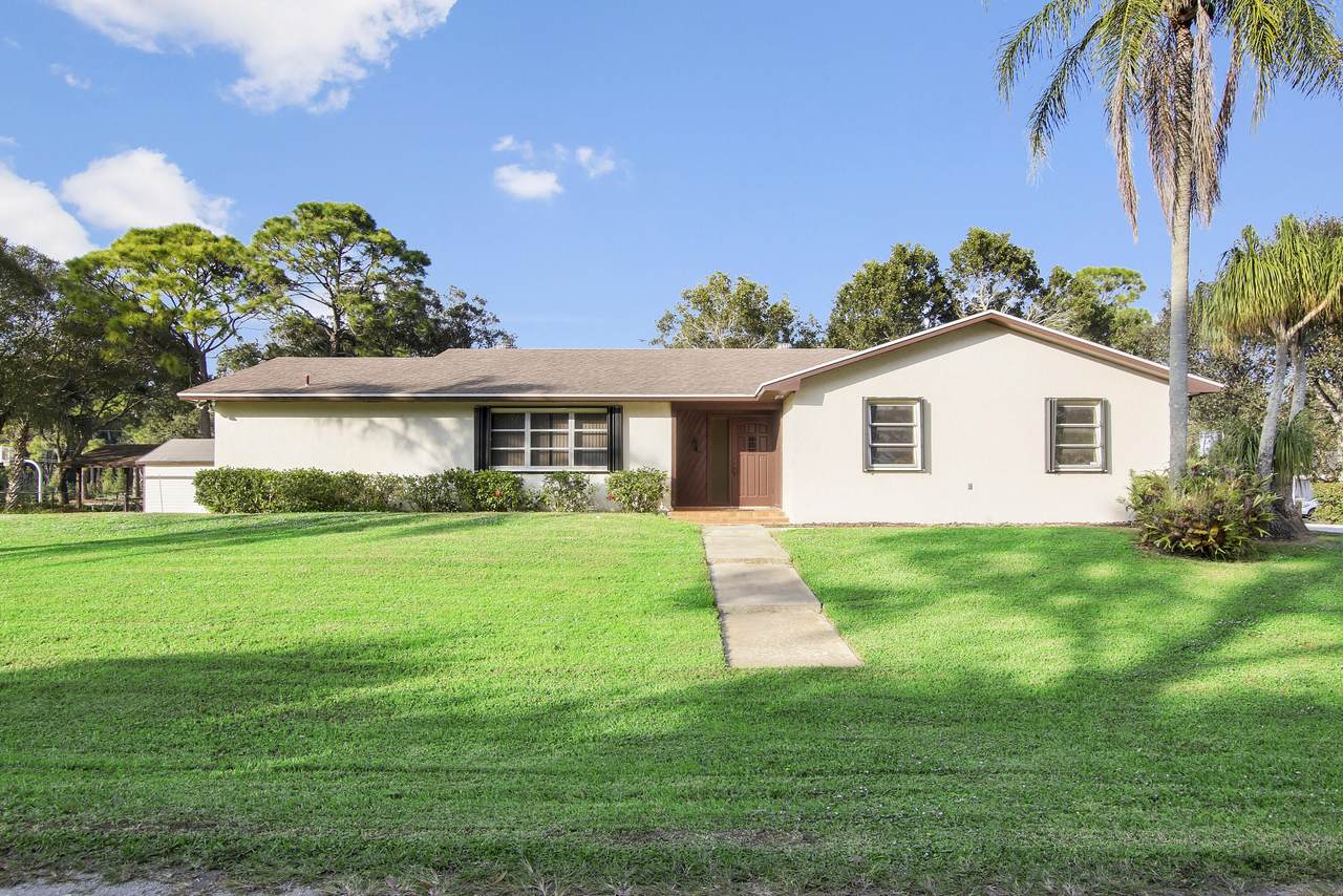 7025 182nd Road - Photo 1