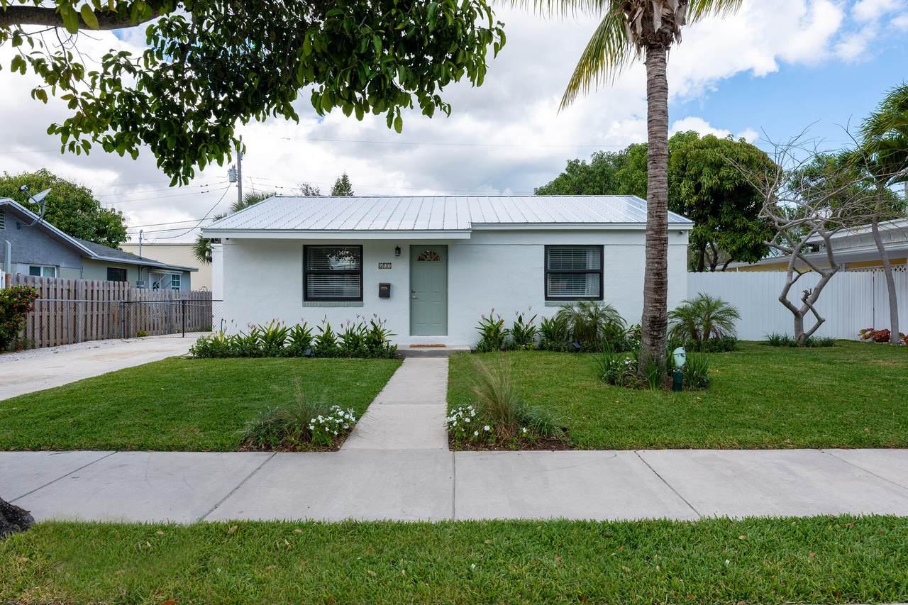 611 Monceaux Road - Photo 1