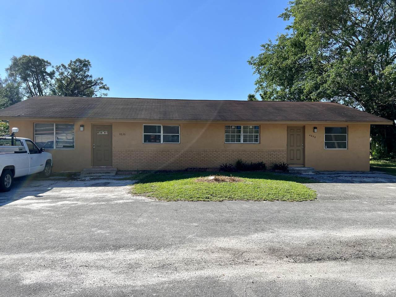 4638 Fairview Street - Photo 1
