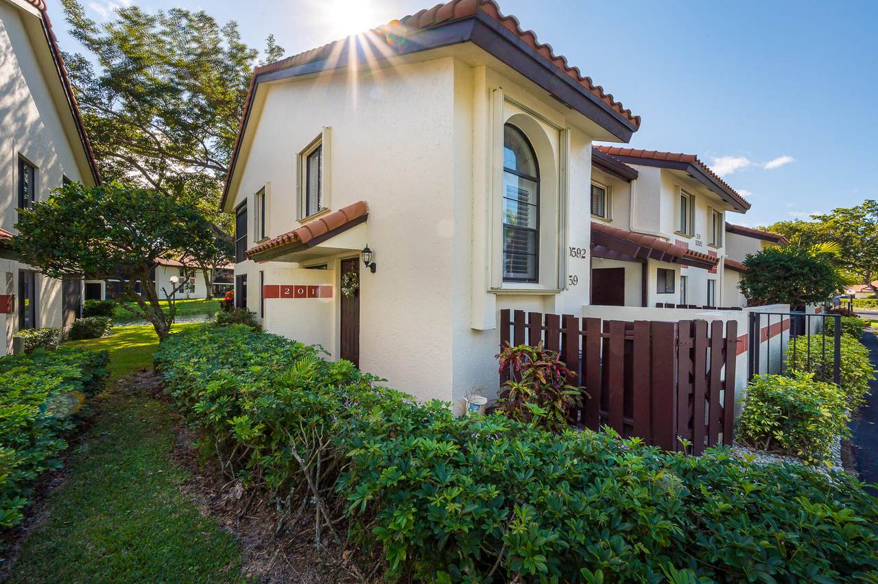 10592 Tropic Palm Avenue - Photo 1