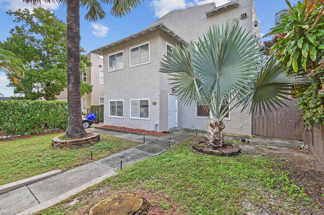 516 Park Place - Photo 1