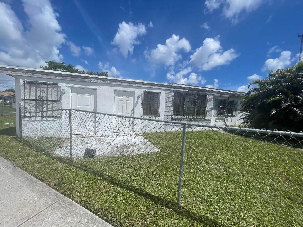 43 William Road - Photo 1