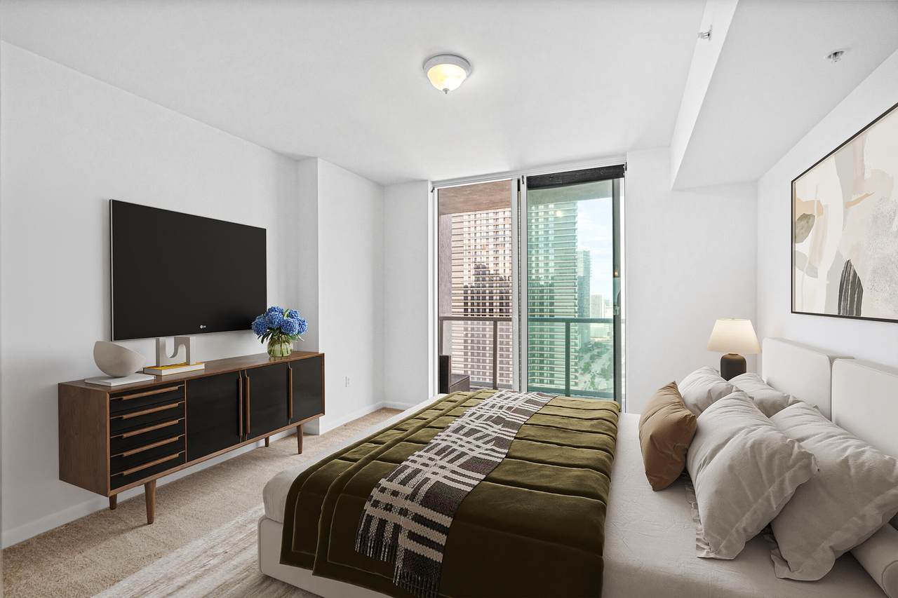 244 Biscayne Boulevard - Photo 1