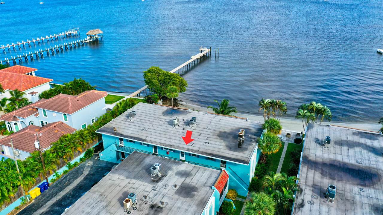1428 Lakeside 31 Drive - Photo 1